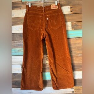 SOLD Levi’s Mile High Cropped Wide Leg Corduroy Pants Rust Orange | Size 30